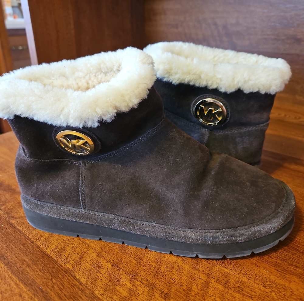 Michael Kors Brown Winter Boots with Cream Fur